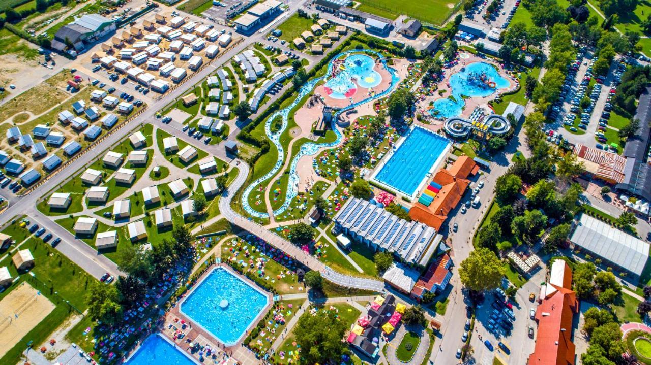 Terme Village - Mobile Homes Чатеж-об-Сави Экстерьер фото